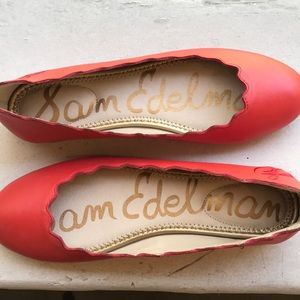 Red Sam Edelman scalloped ballet flats